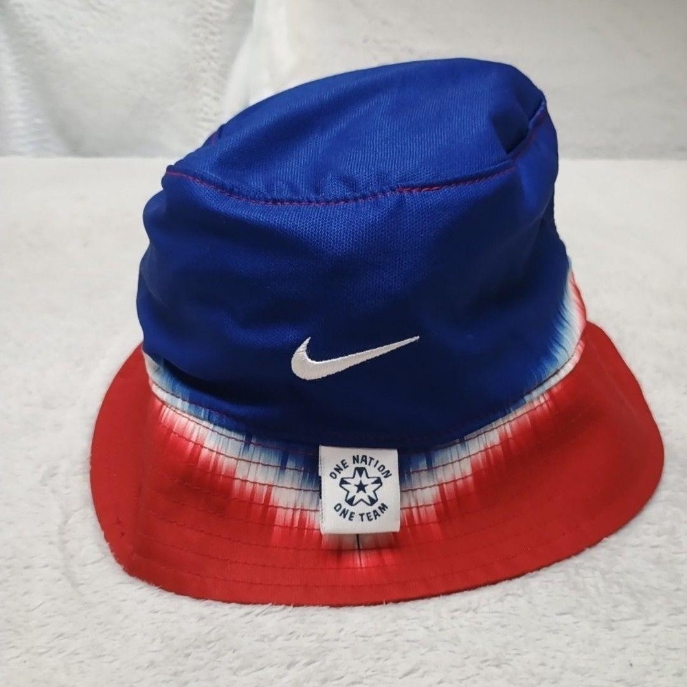 Nike USA Soccer Bucket Hat Cap Apex Mens M Red White Blue Dri-FIT Team USA